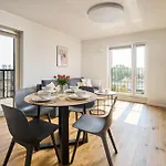 Symphony City Square Aparthotel