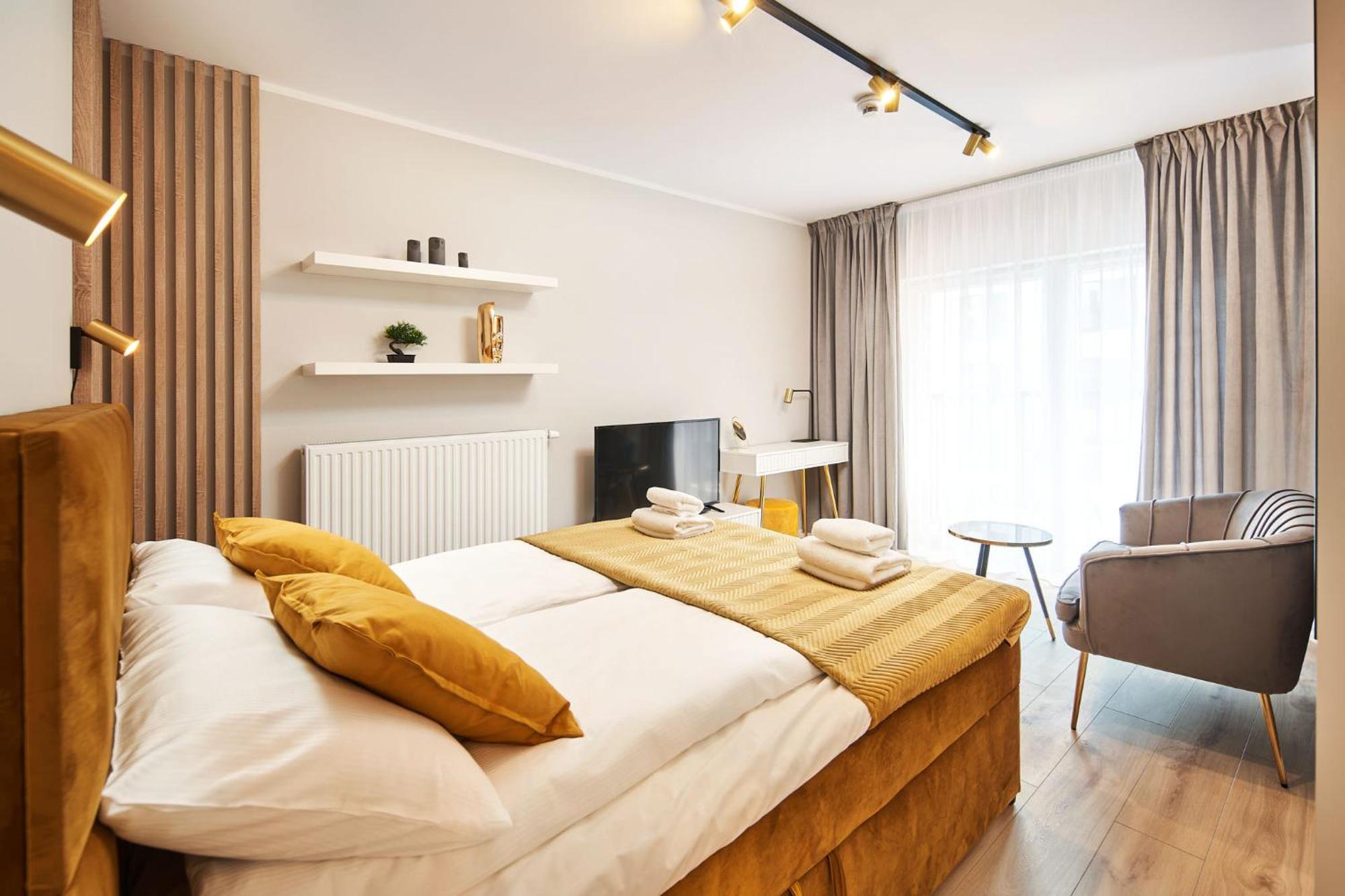 Symphony City Square Aparthotel Aparthotel *