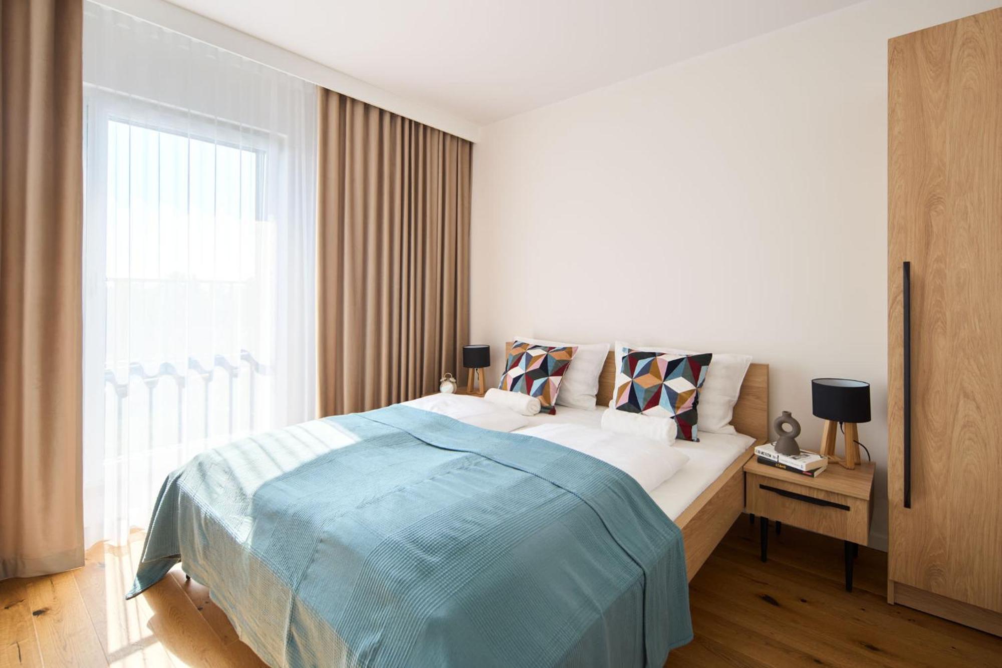 Symphony City Square Aparthotel Aparthotel *